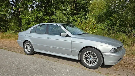 BMW 520I 2002 photo 2