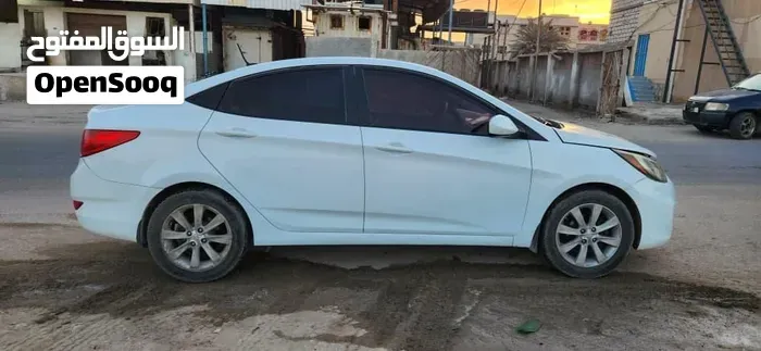 Hyundai Accent 2014 photo 3