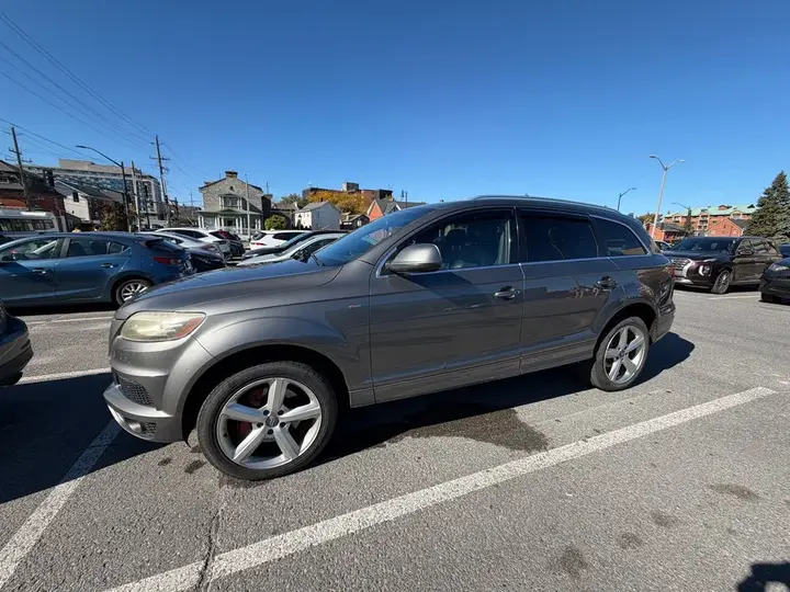 Audi Q7 2013 photo 4
