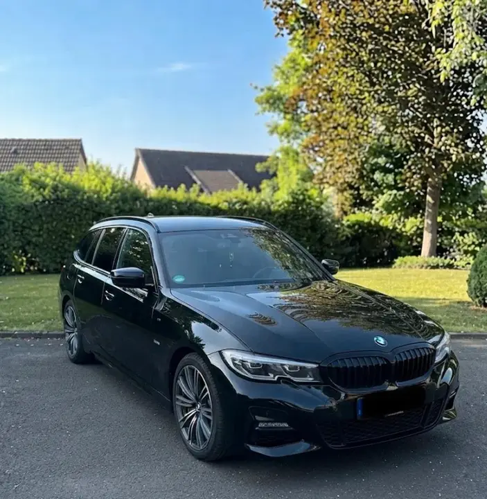 BMW 330E