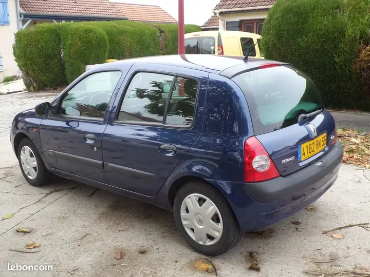 Renault Clio 2003 photo 3