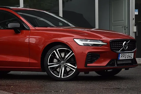 Volvo V60 2021 photo 3