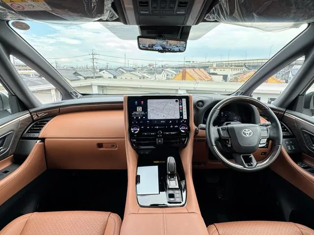 Toyota Verfia Hybrid 2025 photo 4