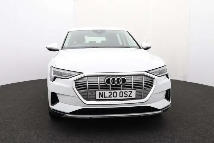 Audi E-Tron 2020 photo 2
