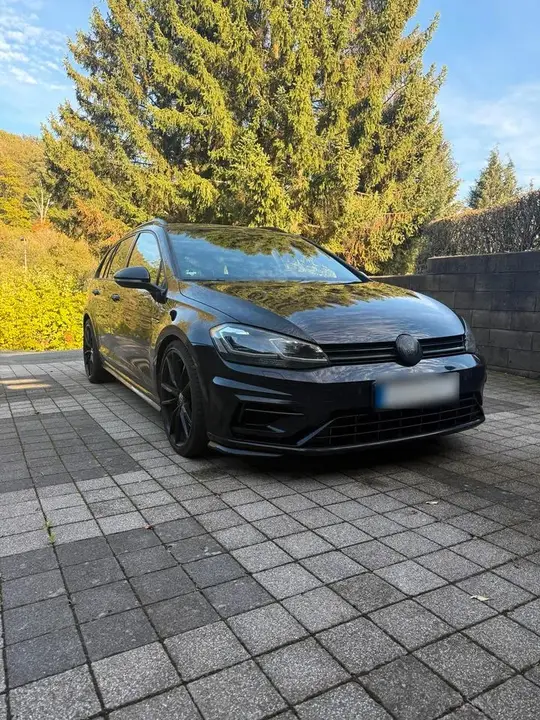 Volkswagen Golf R