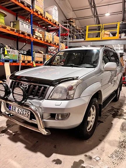Toyota Land Cruiser 2008 photo 2