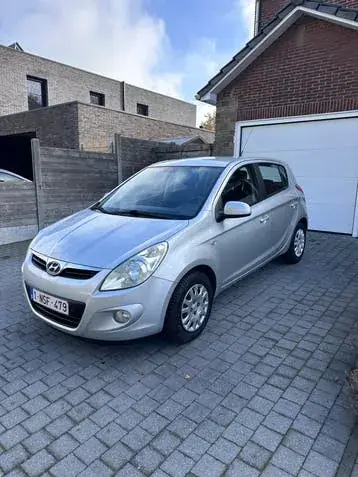 Hyundai I20