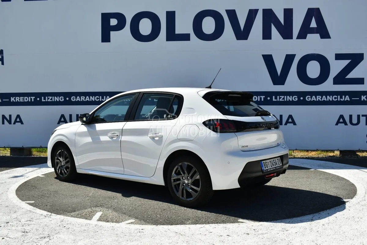 Peugeot 208 2022 photo 3