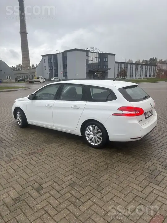 Peugeot 308 2014 photo 3