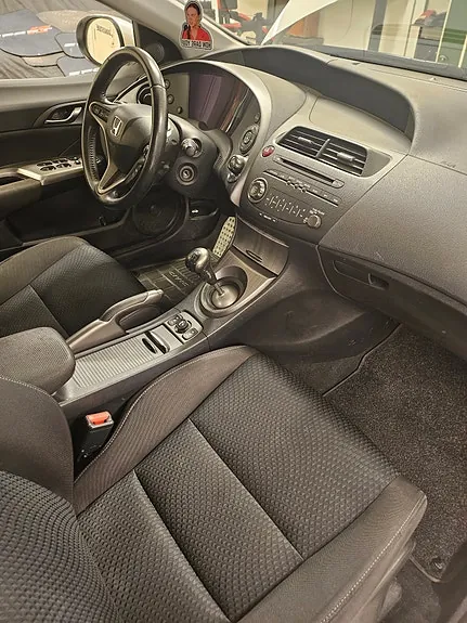 Honda Civic 2010 photo 3