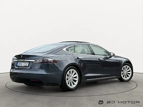 Tesla Model S 2017 photo 3