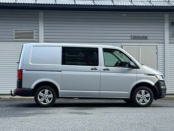 Volkswagen Transporter 2021 photo 2