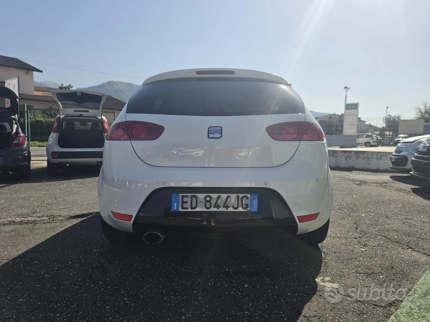 Seat Leon 2010 photo 4