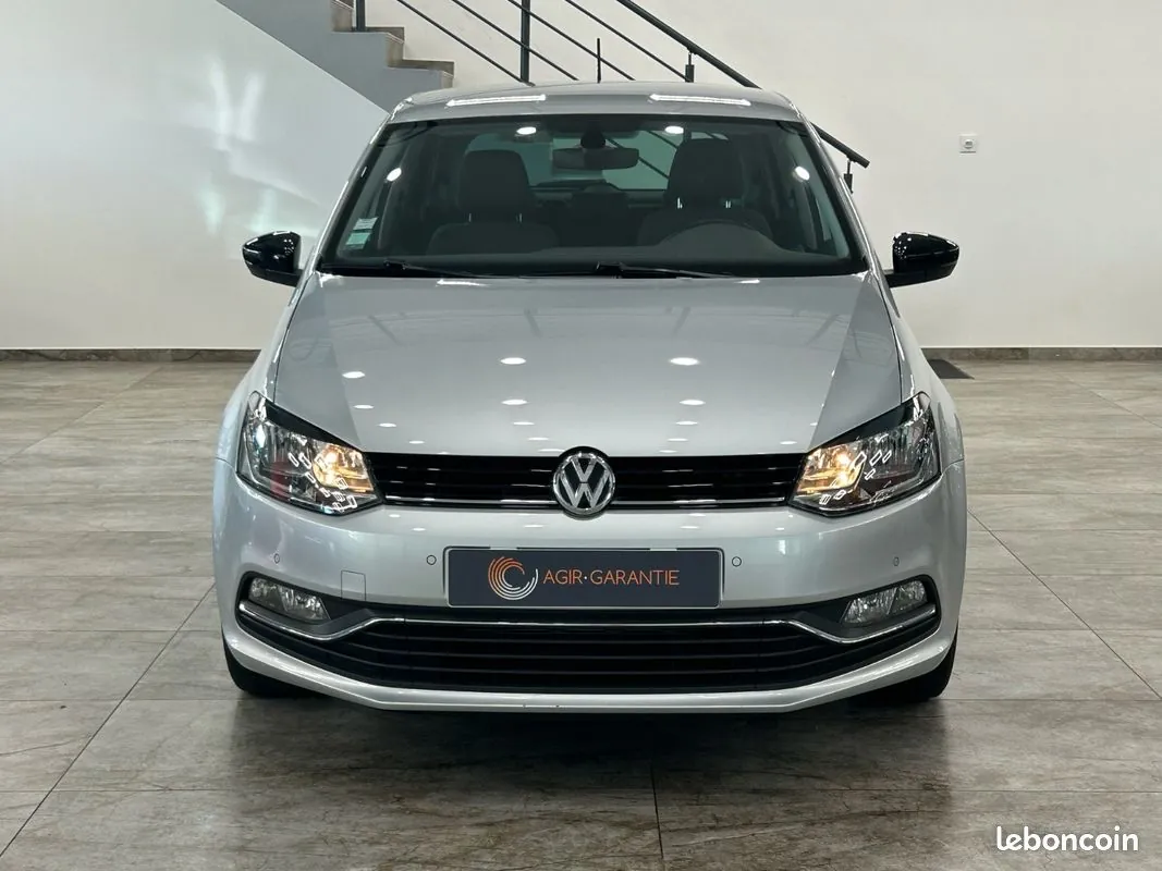 Volkswagen Polo 2015 photo 2
