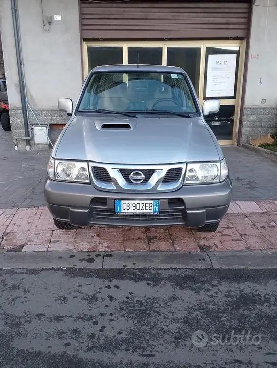 Nissan Terrano Ii 2004 photo 2