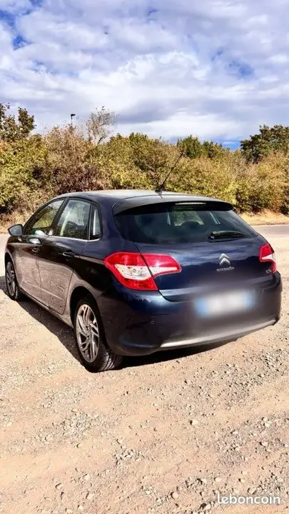 Citroen C4 2014 photo 2
