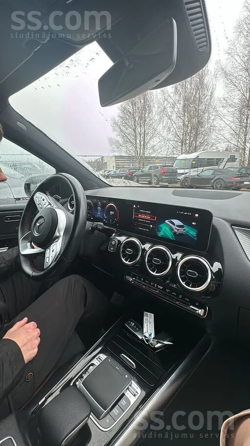 Mercedes-Benz B180 2019 photo 5