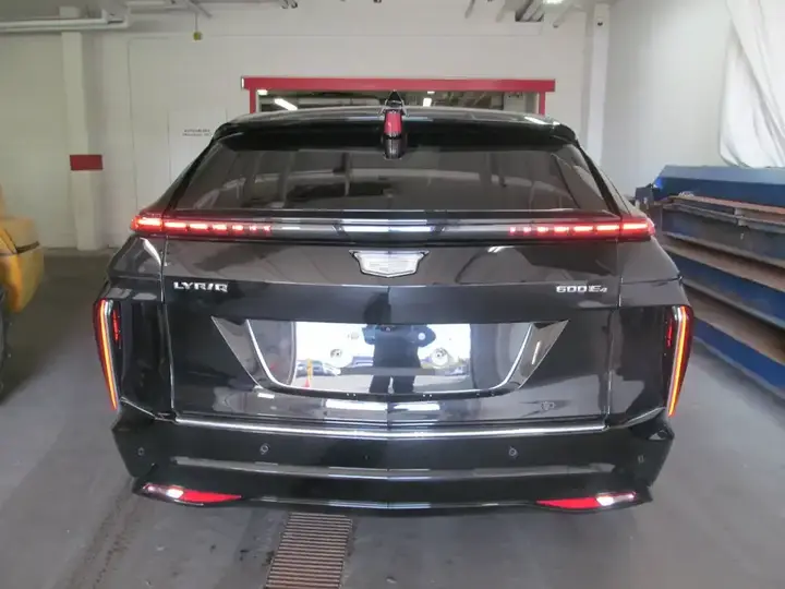 Cadillac Lyriq 2024 photo 3