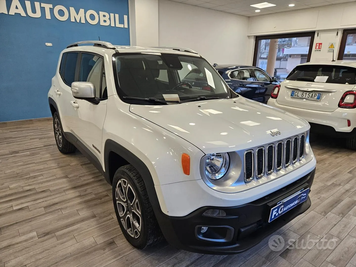 Jeep Renegade 2015 photo 2