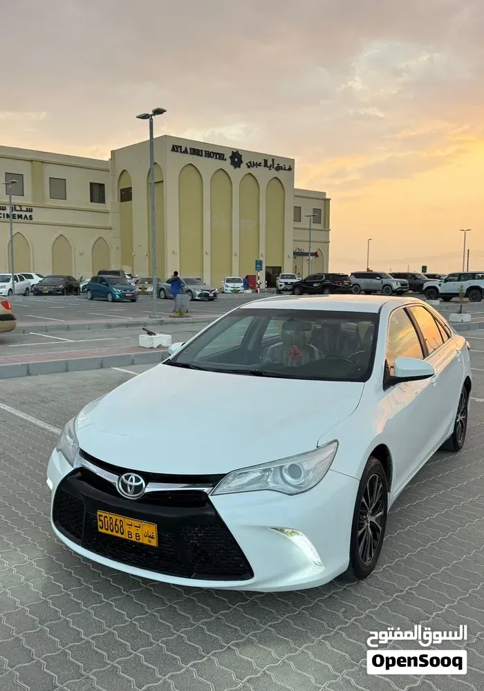 Toyota Camry 2017 photo 2