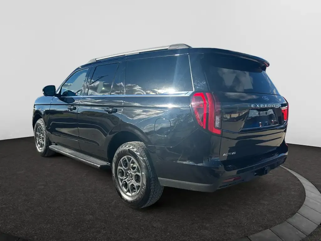 Ford Expedition 2026 photo 3