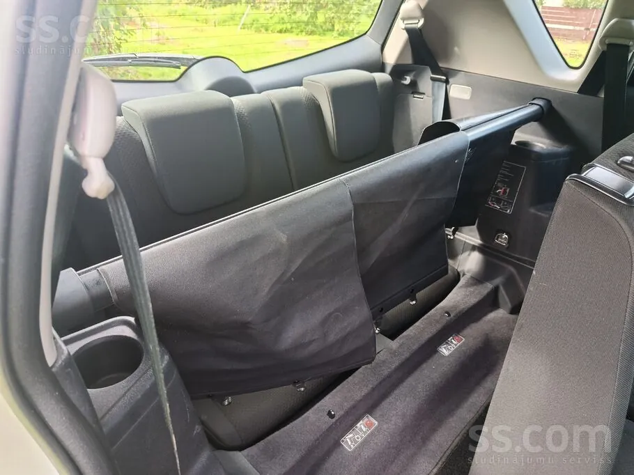 Toyota Corolla Verso 2006 photo 5