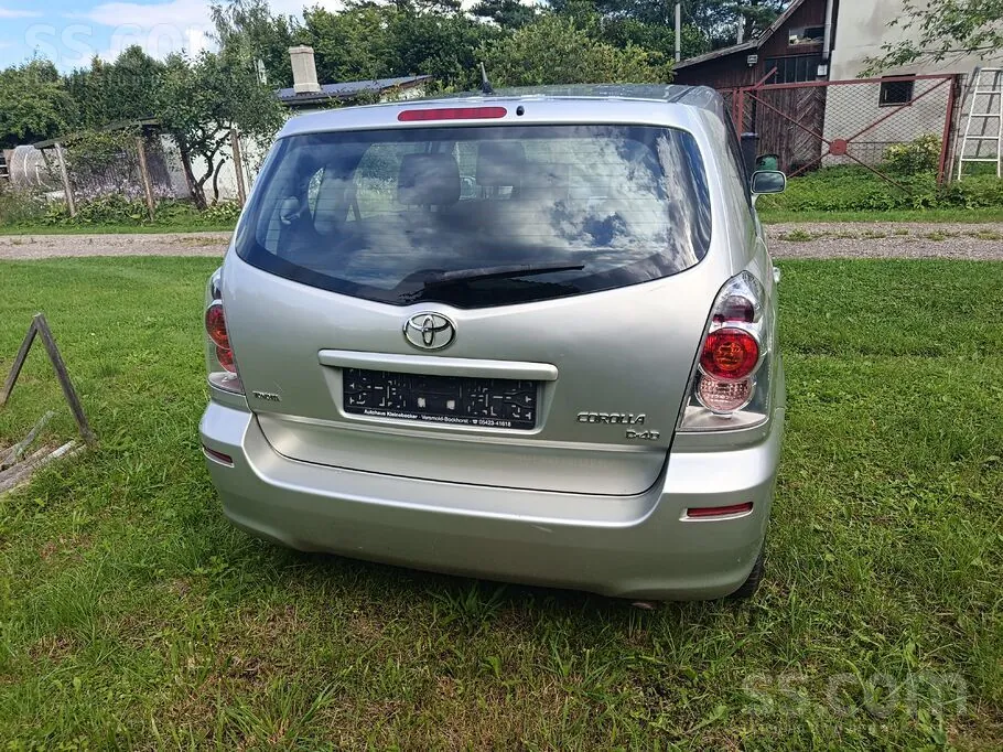 Toyota Corolla Verso 2006 photo 4