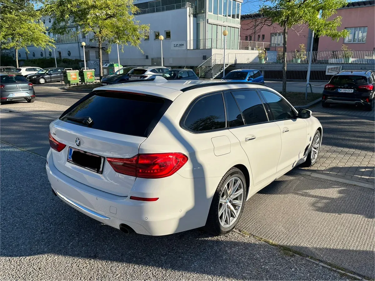 BMW 5 Series 2017 photo 3
