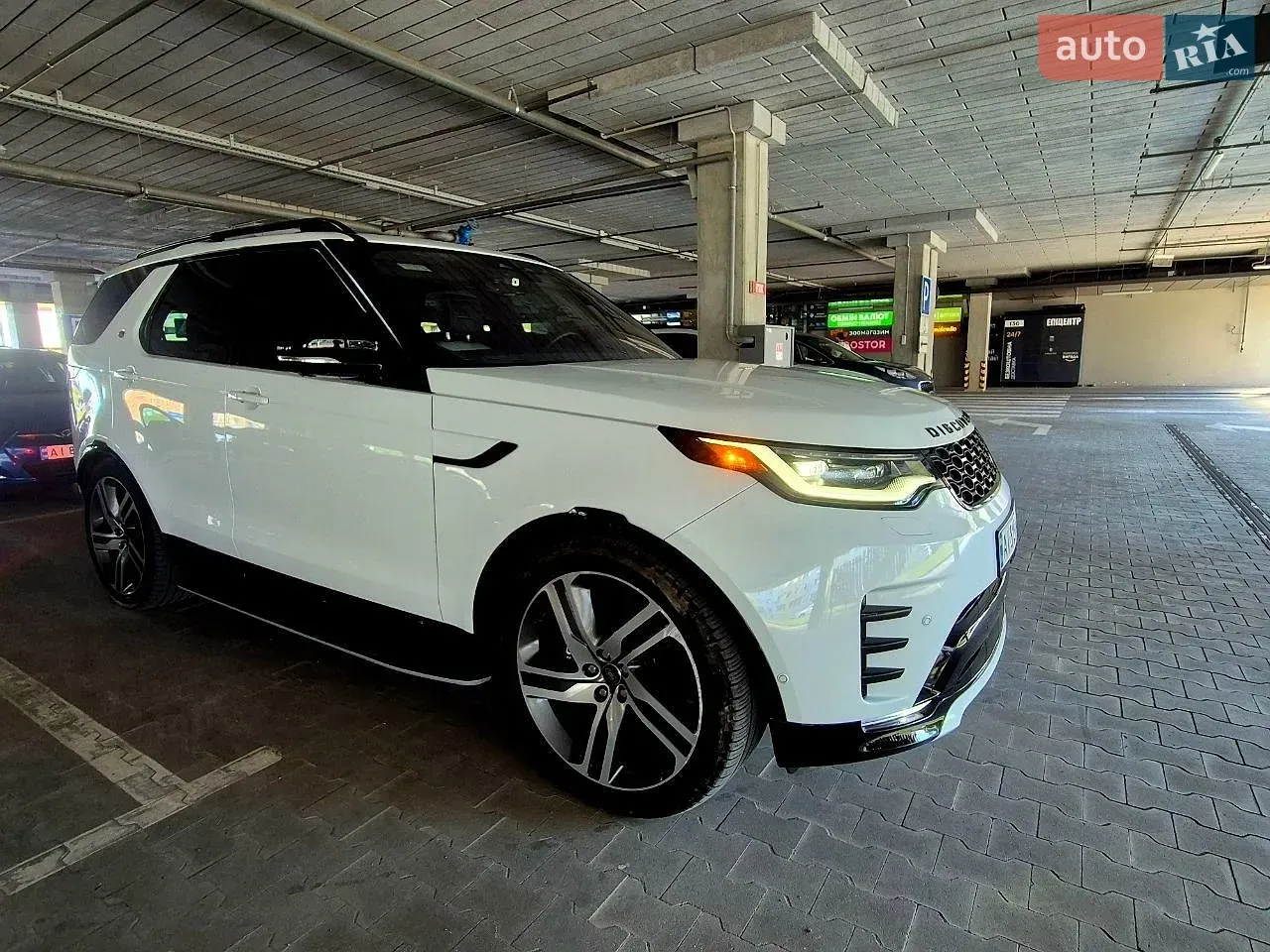 Land Rover Discovery 2021 photo 4