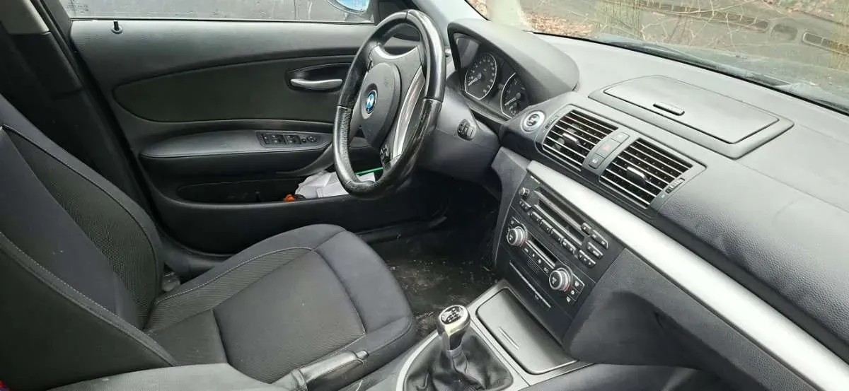 BMW 1 Series 2008 photo 3