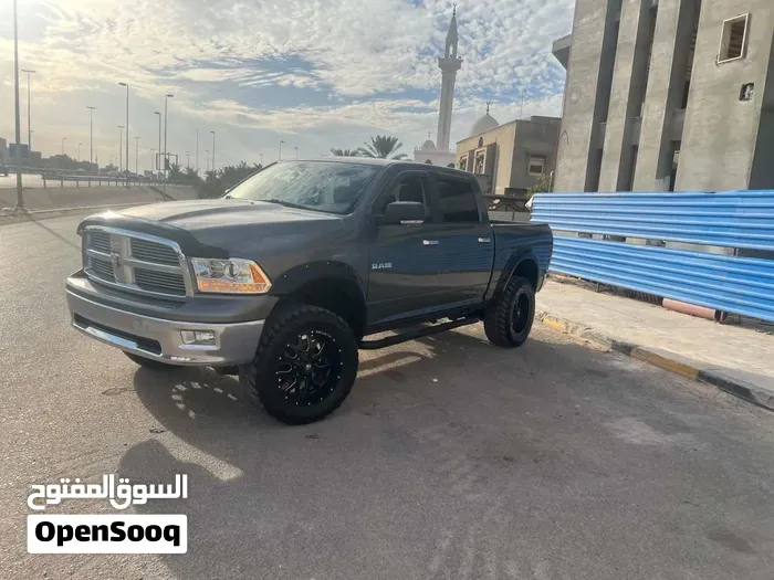 Dodge Ram Big Horn 2010 photo 2
