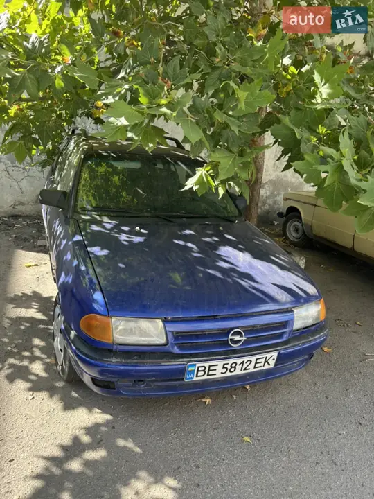 Opel Astra 1992 photo 3