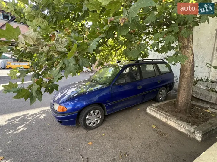 Opel Astra 1992 photo 5