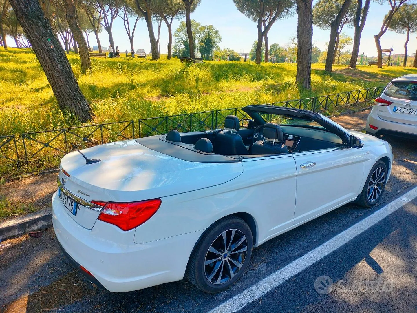 Lancia Flavia 2012 photo 4