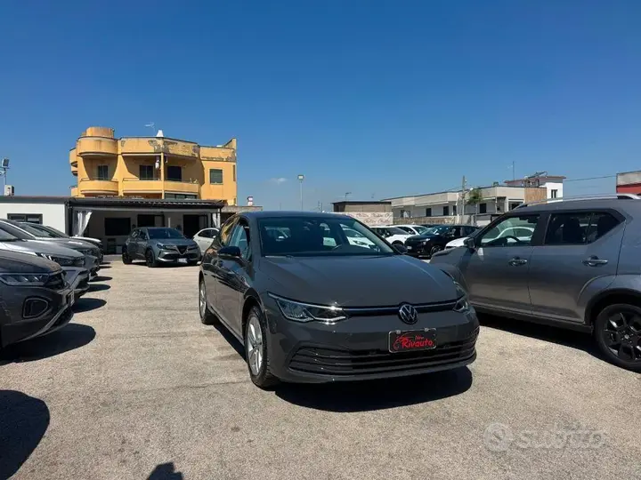 Volkswagen Golf 2022 photo 3