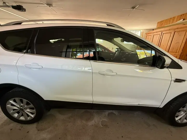 Ford Kuga 2015 photo 3