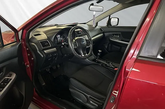 Subaru Xv 2015 photo 5