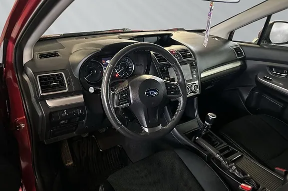 Subaru Xv 2015 photo 4