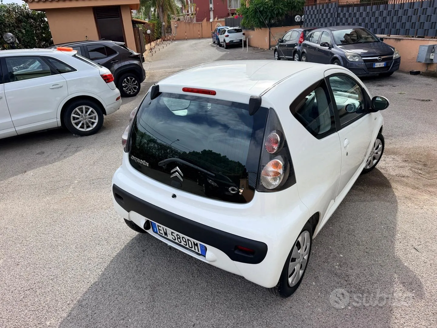 Citroen C1 2011 photo 2