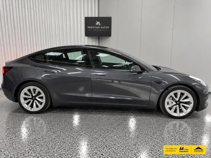 Tesla Model 3 2021 photo 4