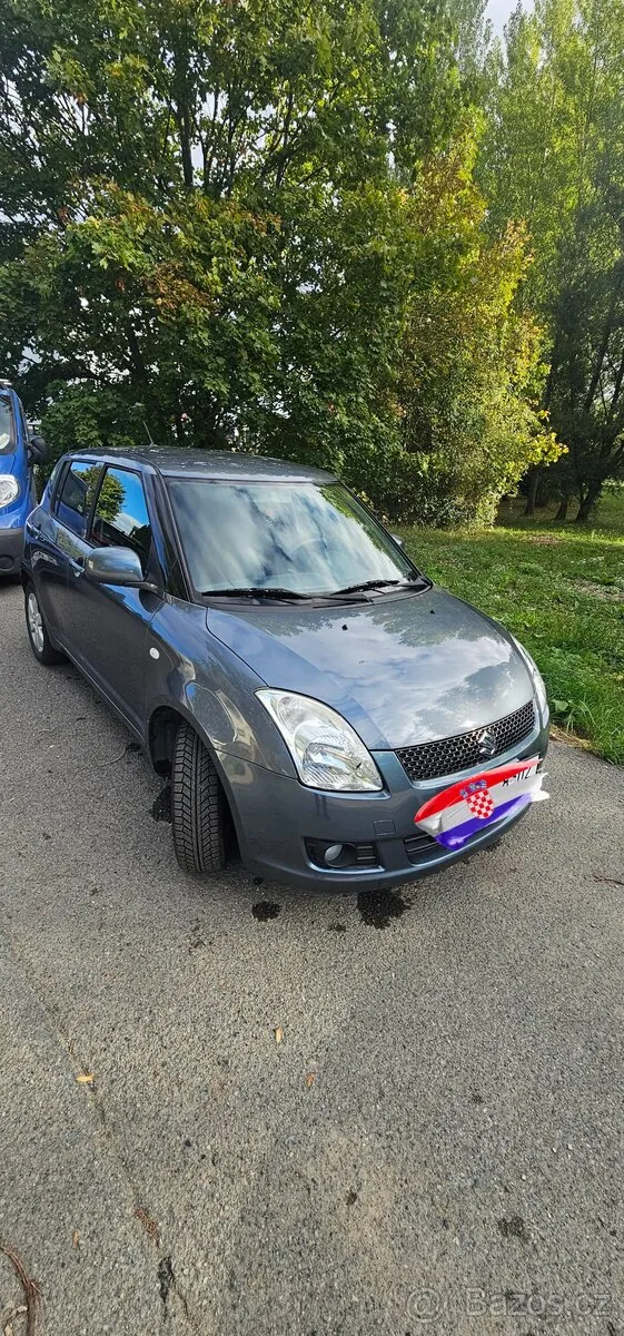 Suzuki Swift photo 5