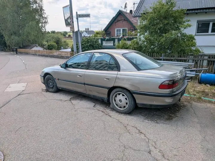 Opel Omega