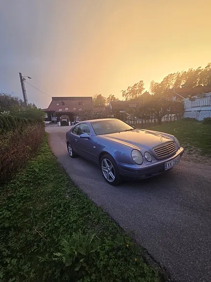 Mercedes-Benz Clk230 1998 photo 2