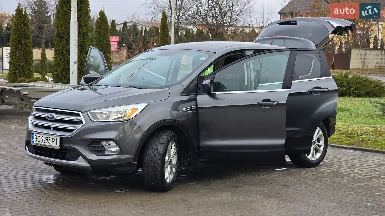 Ford Escape 2016 photo 3