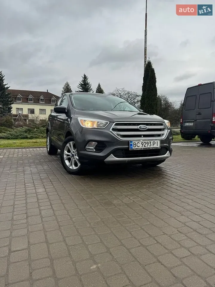Ford Escape 2016 photo 2