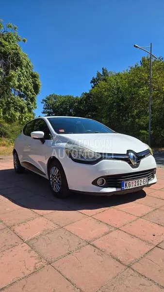 Renault Clio 2014 photo 2