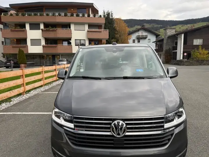 Volkswagen Multivan 2022 photo 3