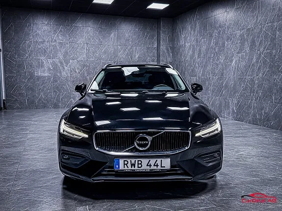 Volvo V60 2022 photo 3