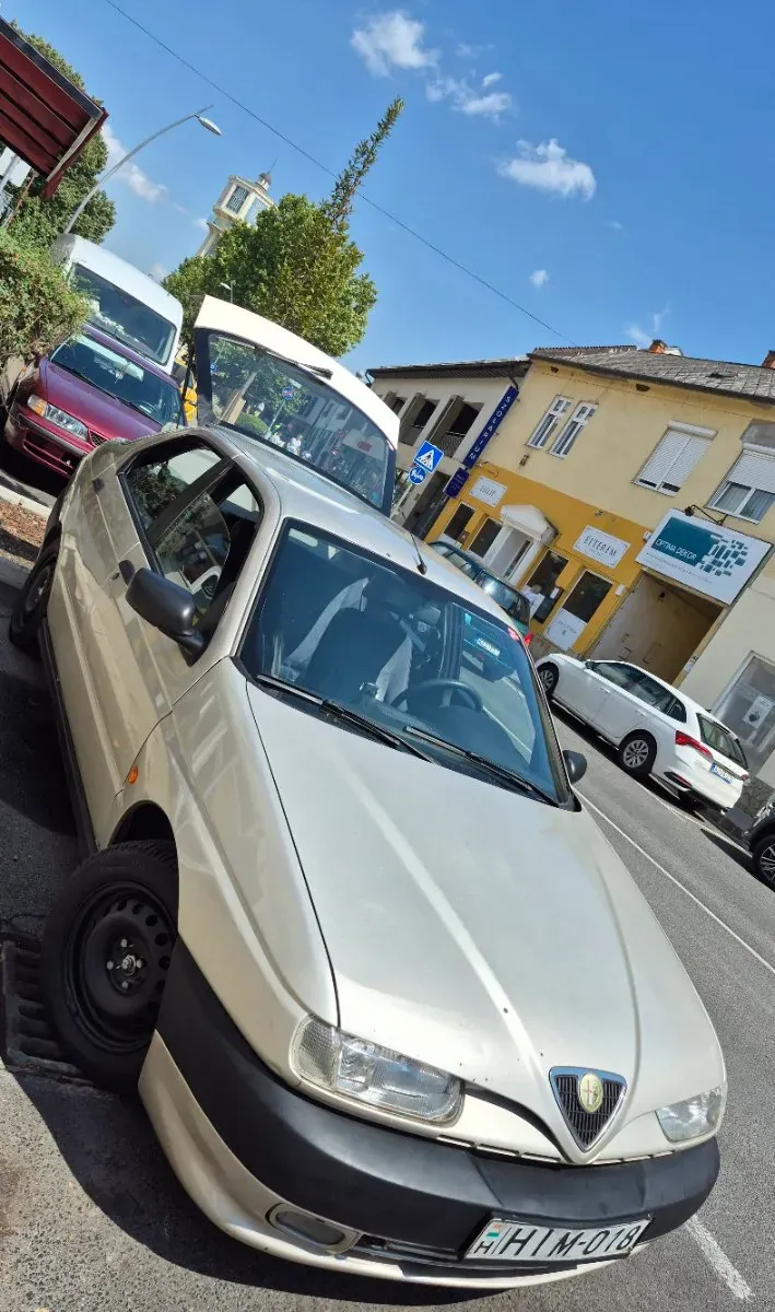 Alfa Romeo 146