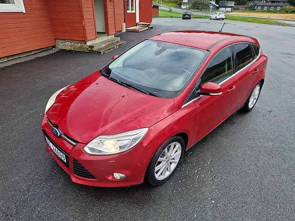 Ford Focus 2012 photo 2